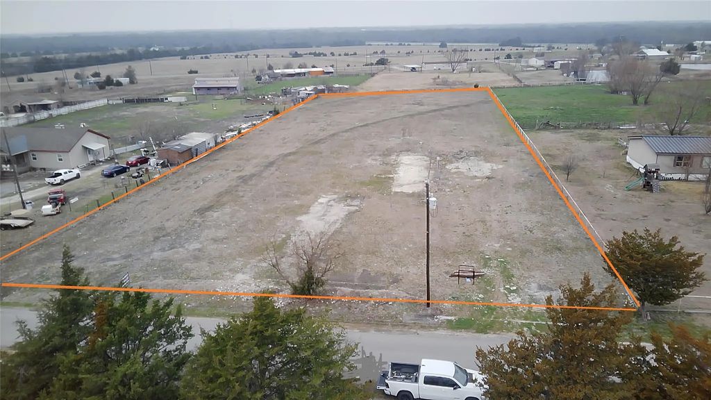 5696 County Road 1114, Greenville