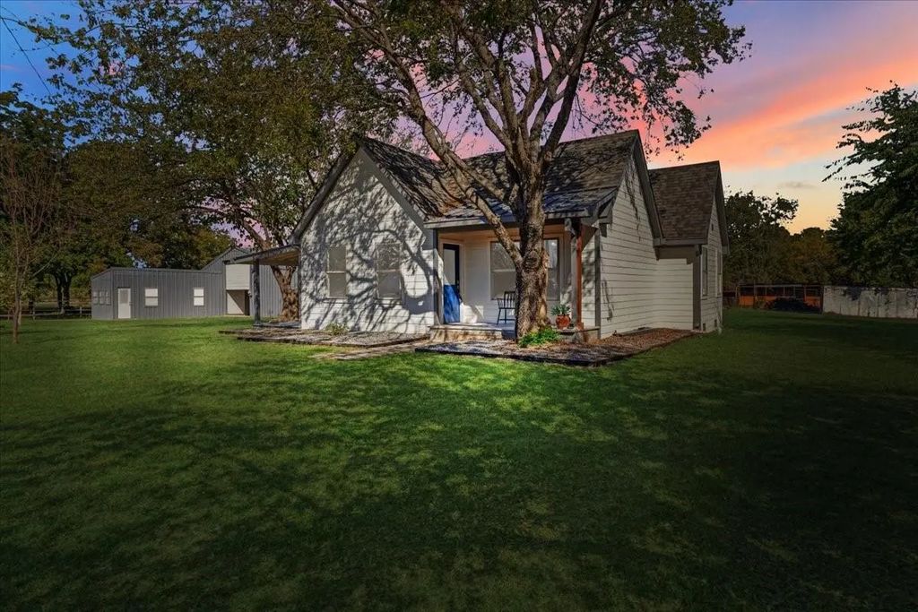 402 W Sam Rayburn Road, Ector