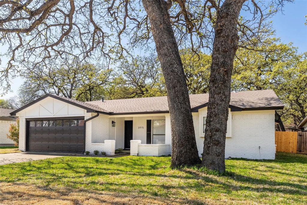 3915 Firethorn Drive, Arlington