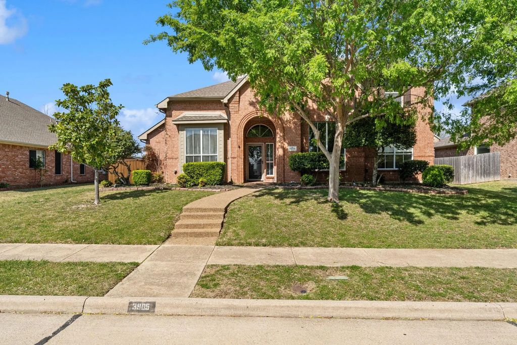 3905 Lakeside Drive, Rowlett