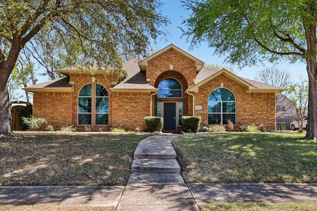 524 Jasmine Drive, Murphy