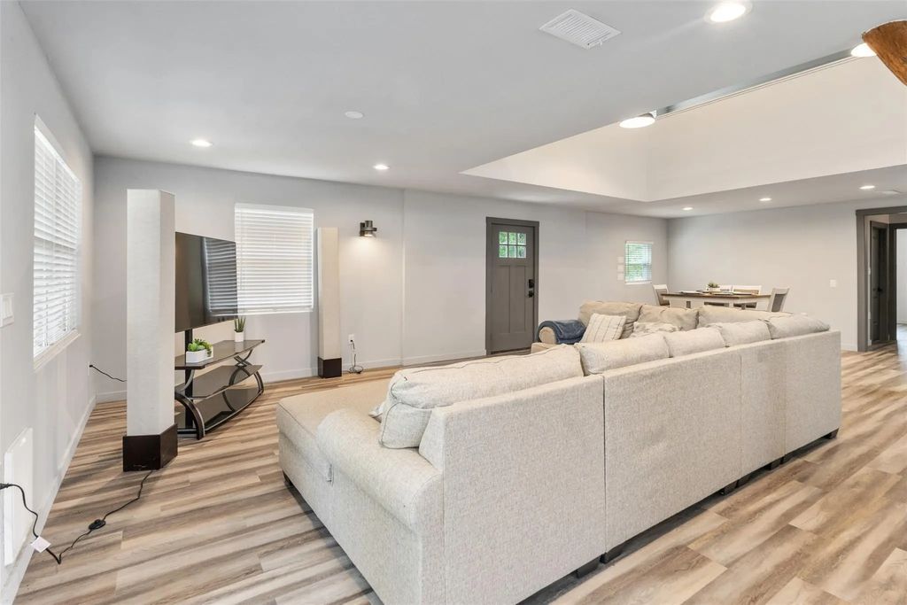 1327 Whispering Springs Drive, Tool