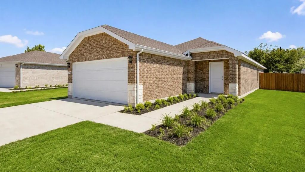 1915 Glory Drive, Bonham