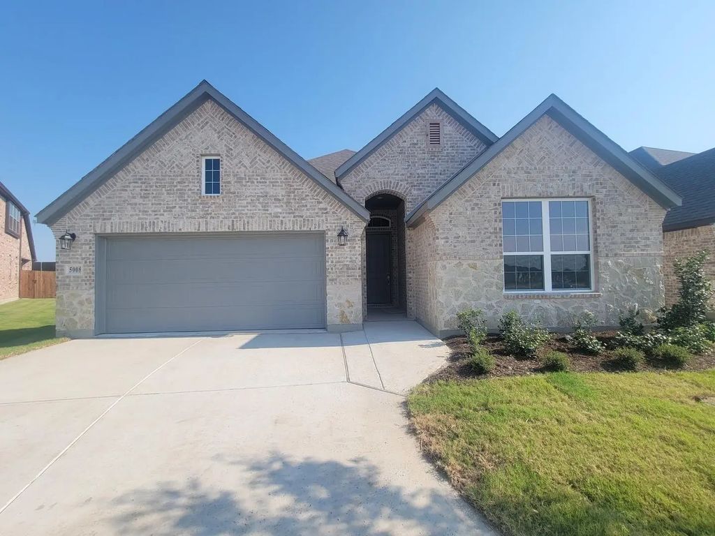 5008 Picasso Road, Royse City
