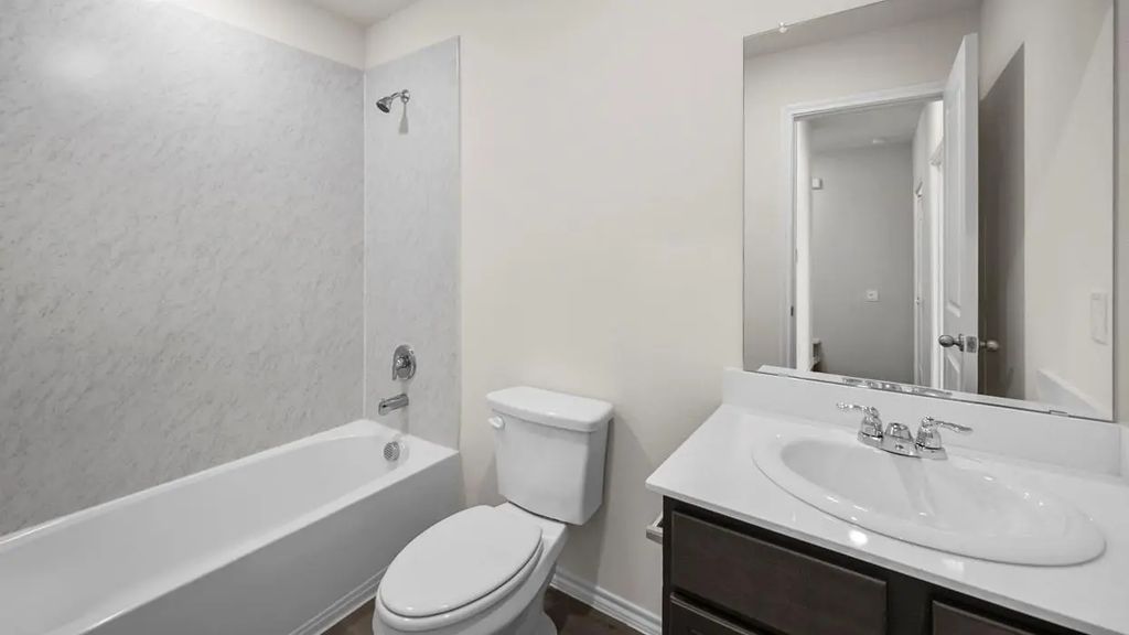 2357 Belt Court, Paris