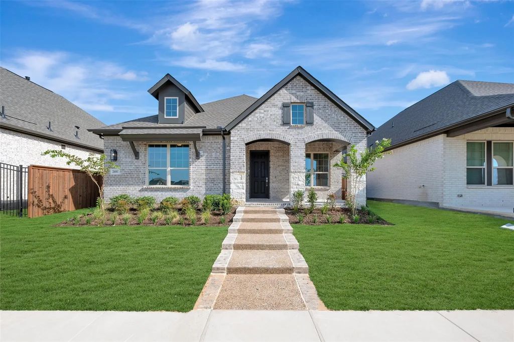 2081 Pine Grove Lane, Arlington