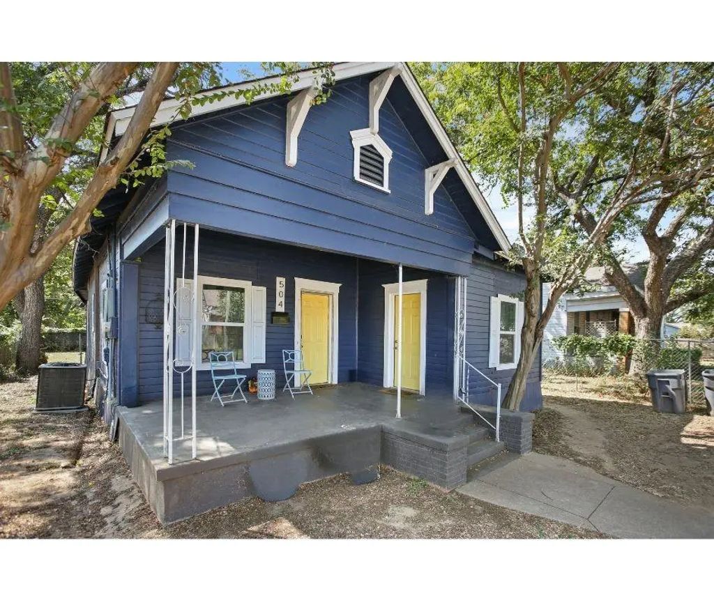 504 Preston Street, Waco