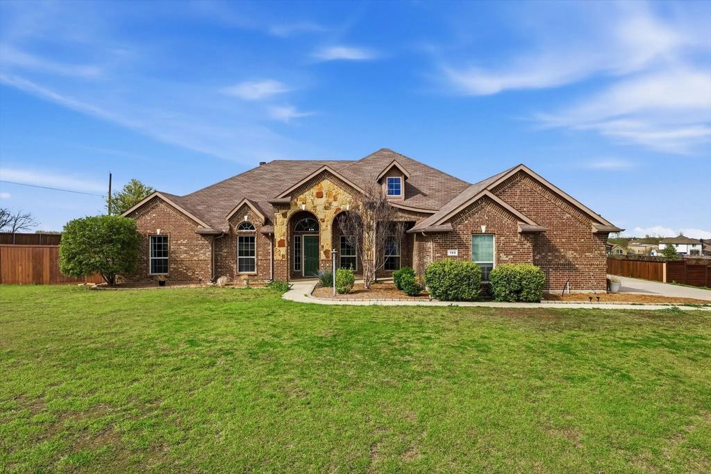 105 Devonshire Drive, Waxahachie