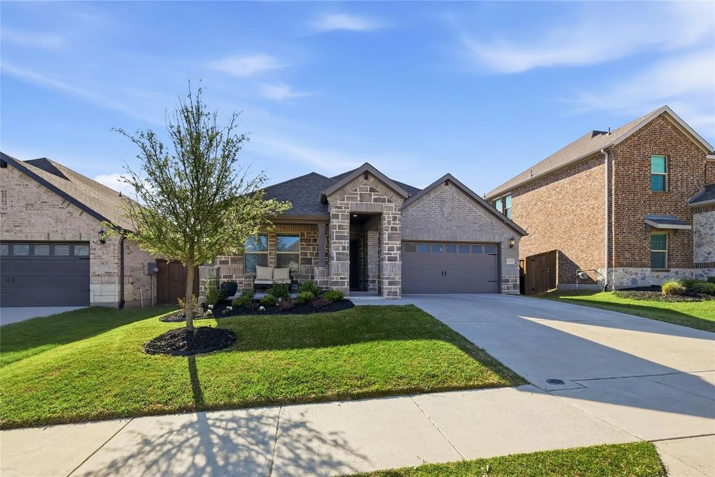 5628 Castle Peak Bend, Fort Worth