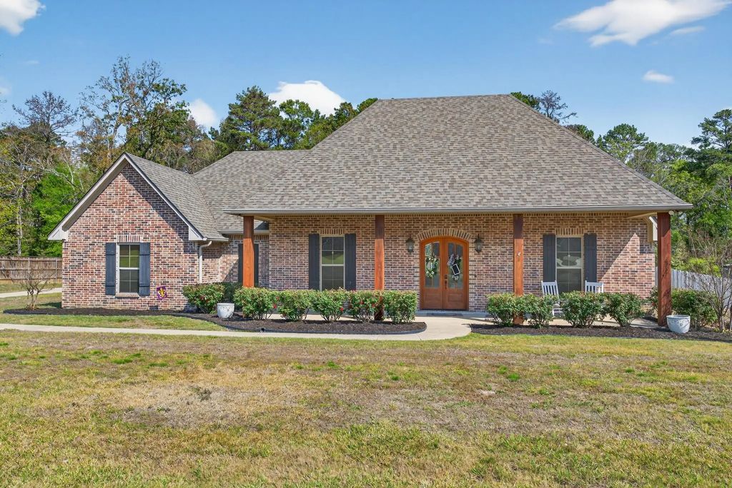 537 Ramsey Drive, Stonewall