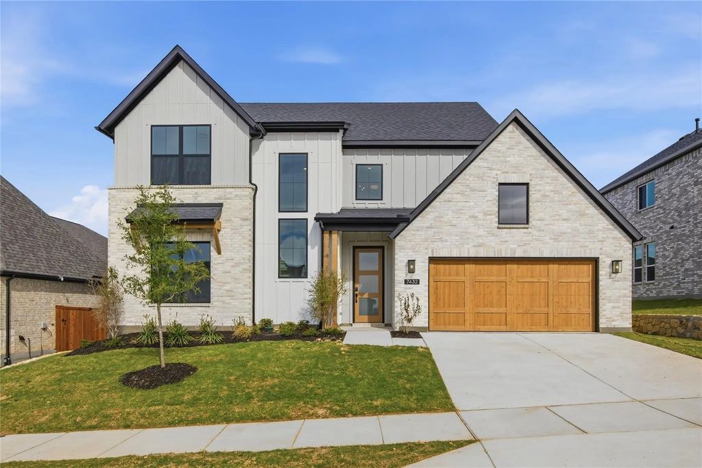 7432 Wayward Wind Way, Fort Worth