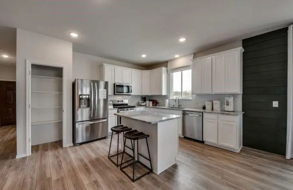 700 Forestdale Court, Haslet