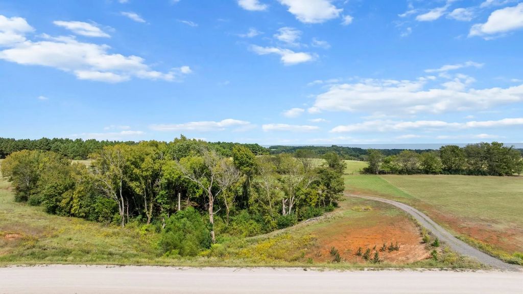 16622 Caeli Heights, Winona