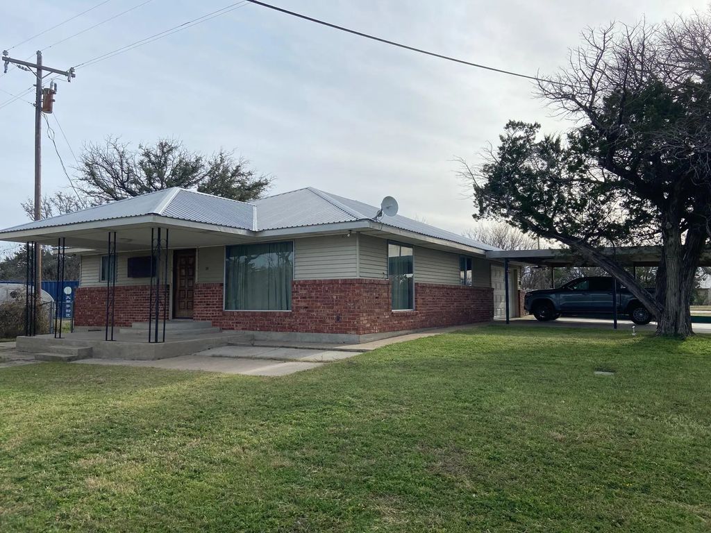 104 County Road 1296, Morgan