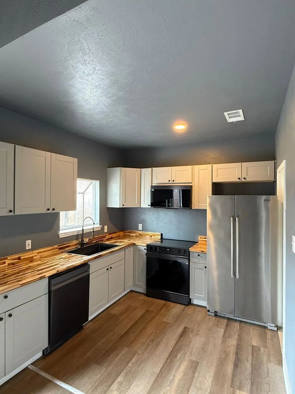 611 Oriole Boulevard 703, Duncanville