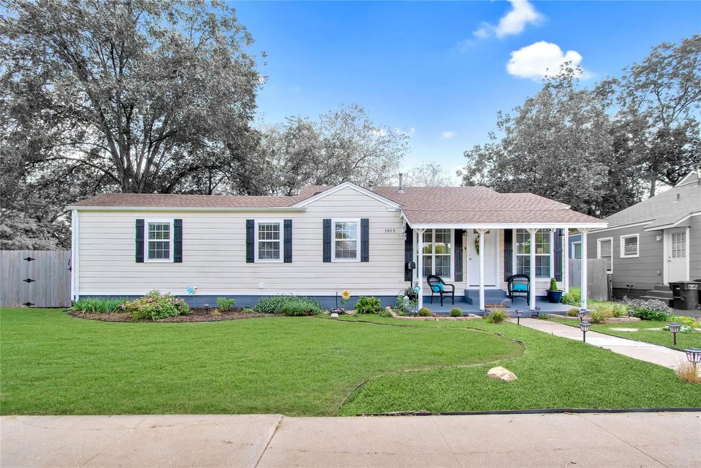 3909 Locke Avenue, Fort Worth
