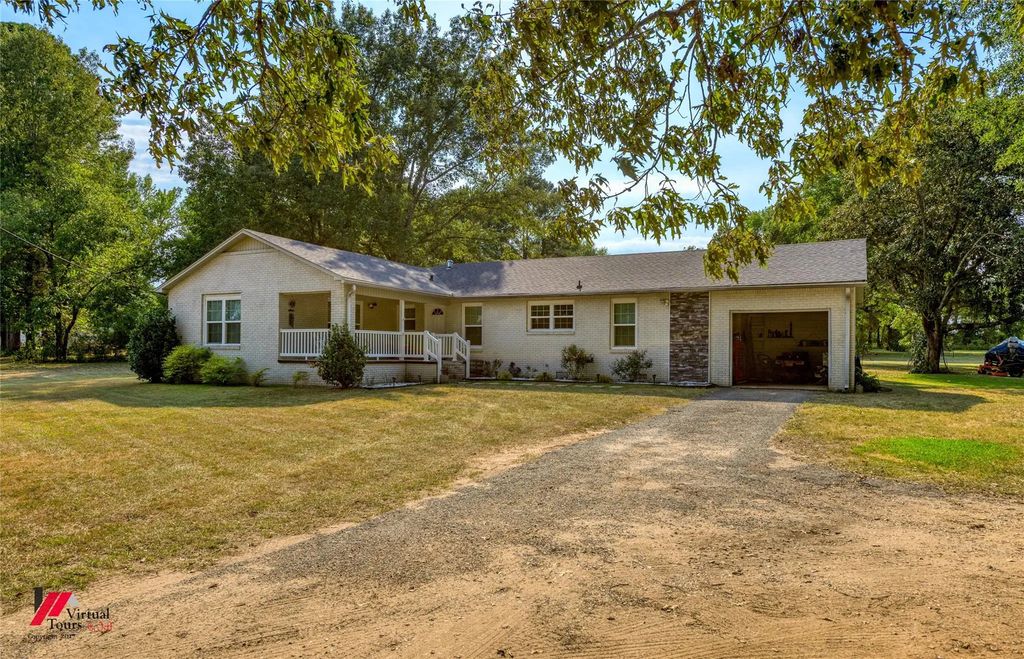 14050 S 371 Highway, Taylor