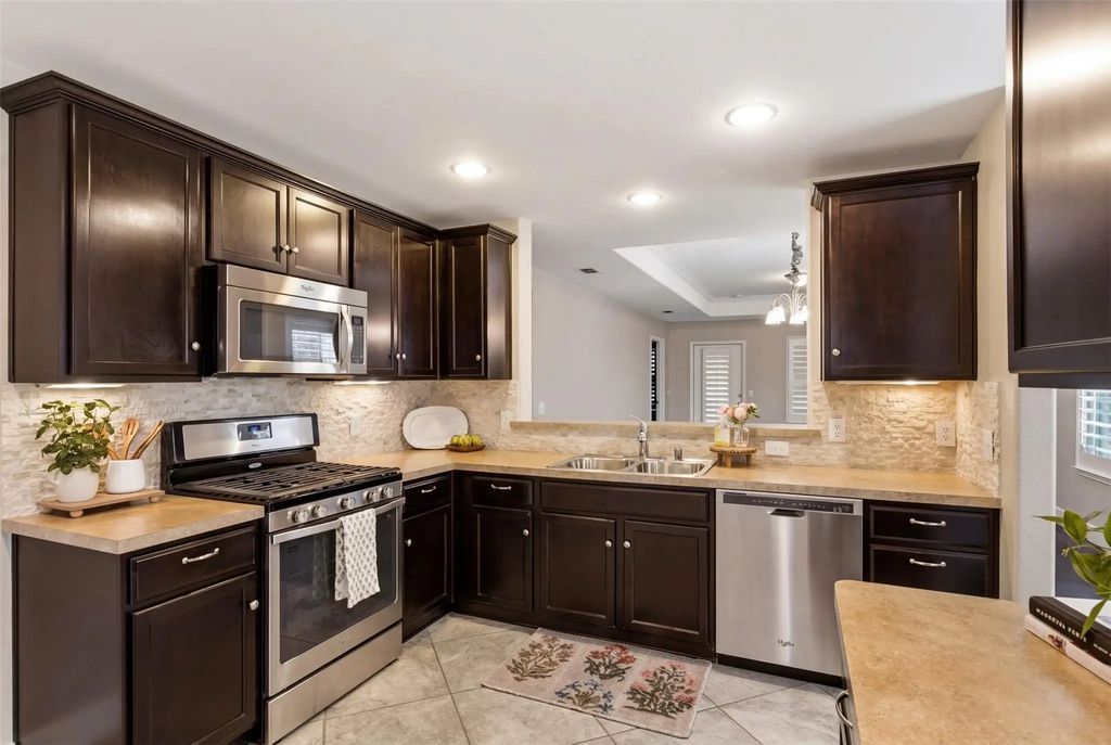 2490 Honeybee Lane, Frisco