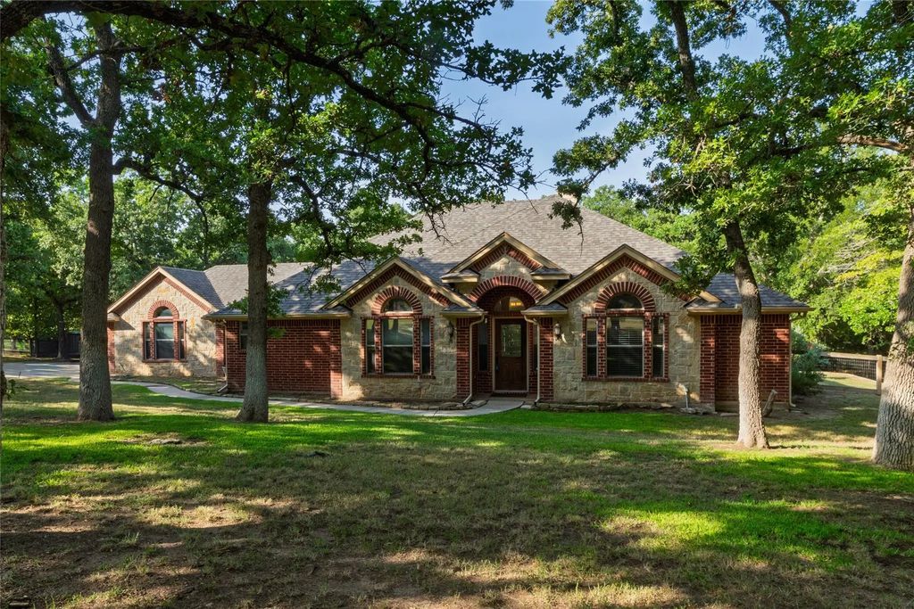 349 Sandpiper Drive, Weatherford