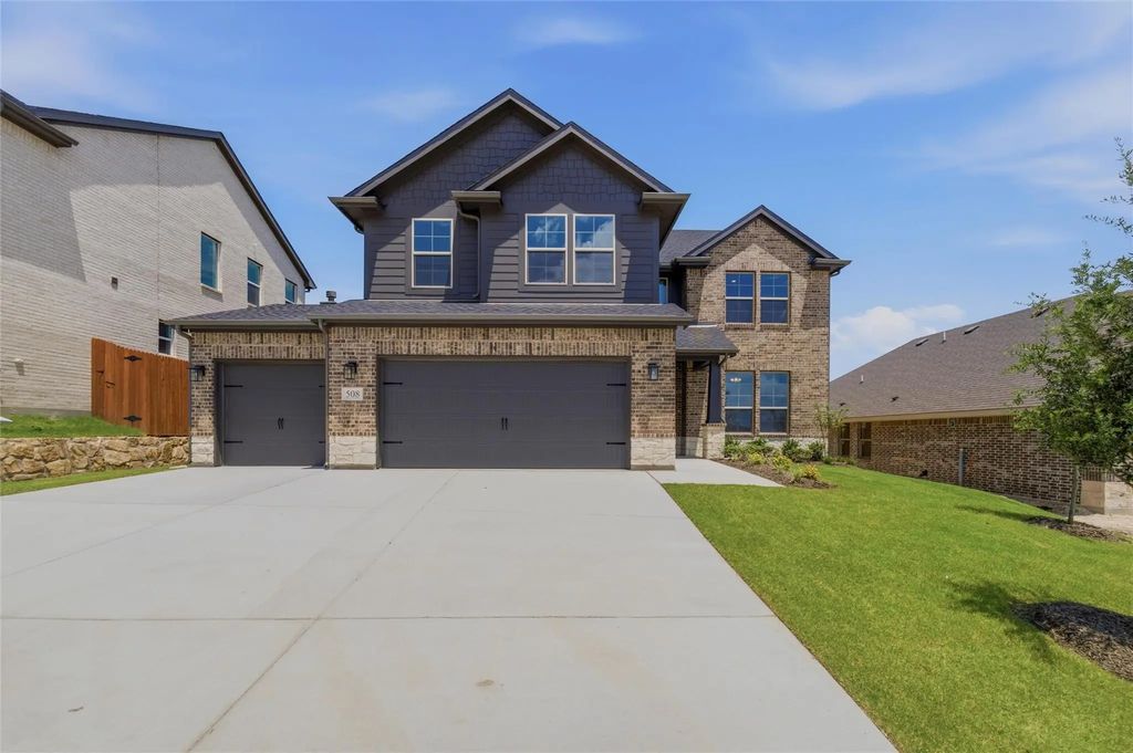 508 Park Side Drive, Weatherford