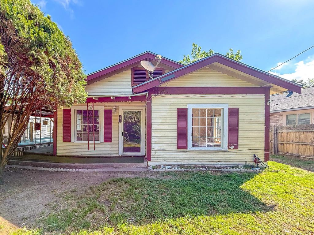 401 S 30th Street, Corsicana