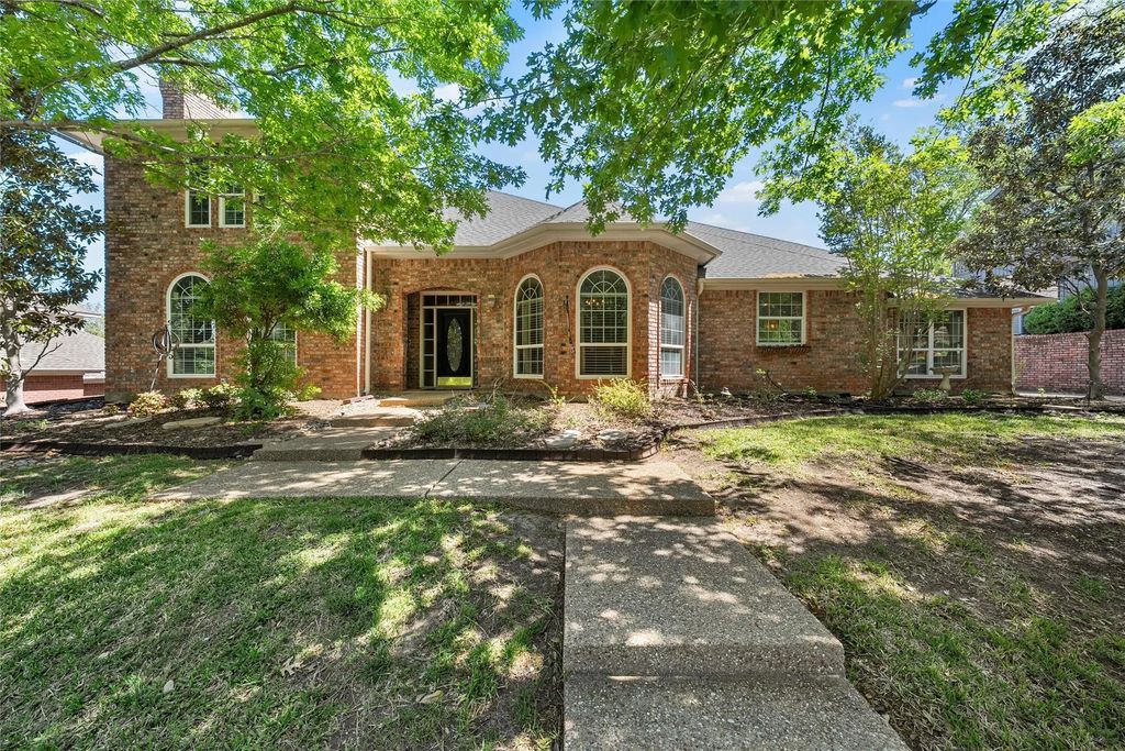 418 Riverview Drive, Woodway