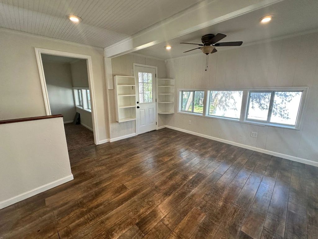 310 Cedar Point Circle, Gordonville