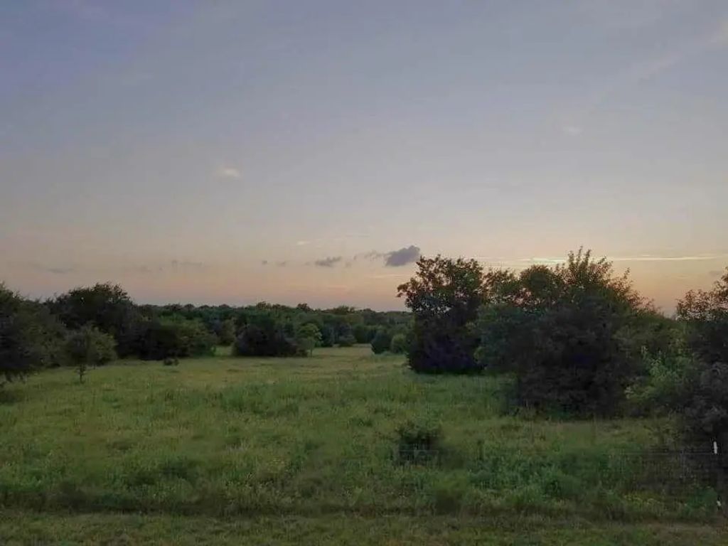 4081 Fm 2736 B, Campbell