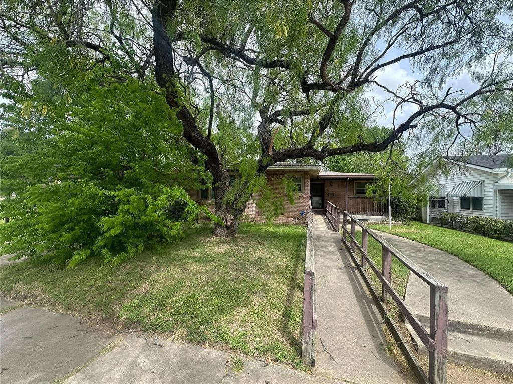 2220 Joey Drive, Waco