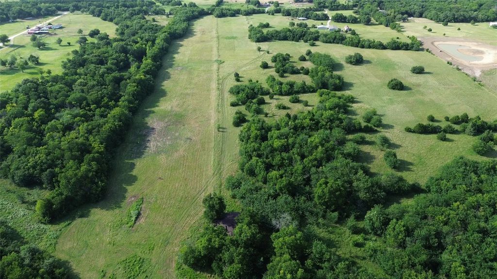4081 Fm 2736 D, Campbell