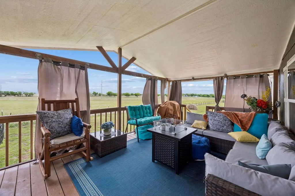 277 County Road 2735, Decatur