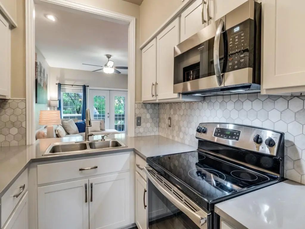 8550 Fair Oaks Crossing 115, Dallas