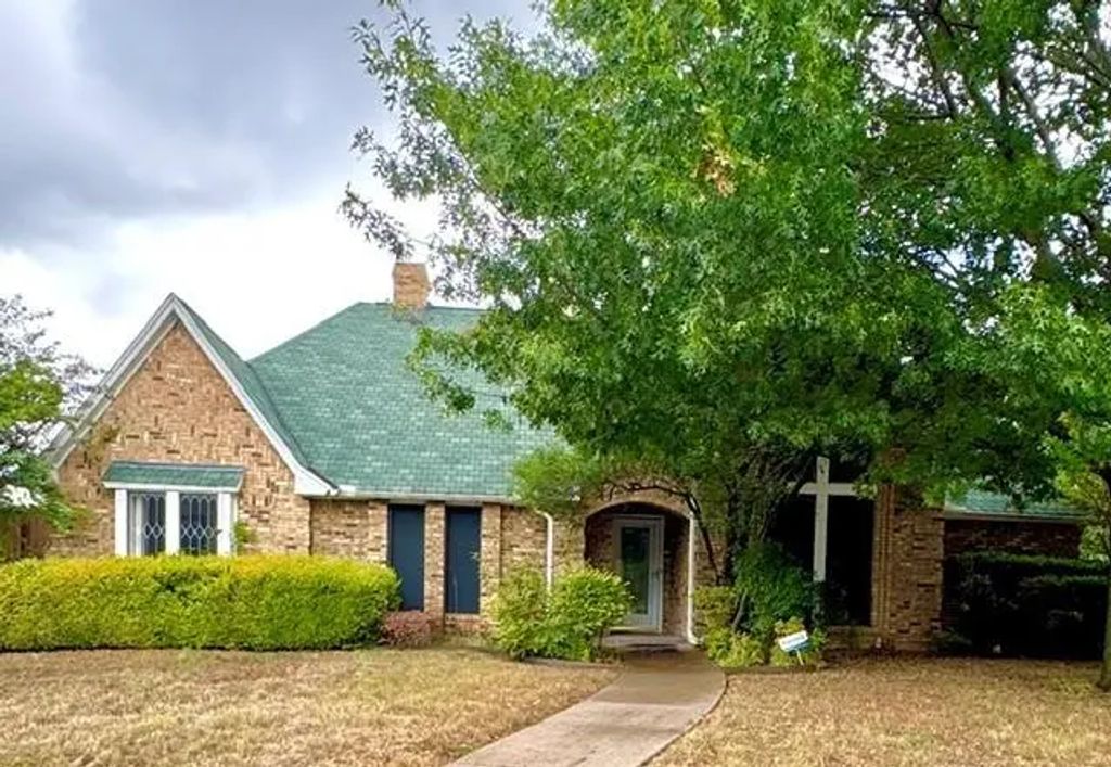 627 Meadowbrooke Place, Duncanville