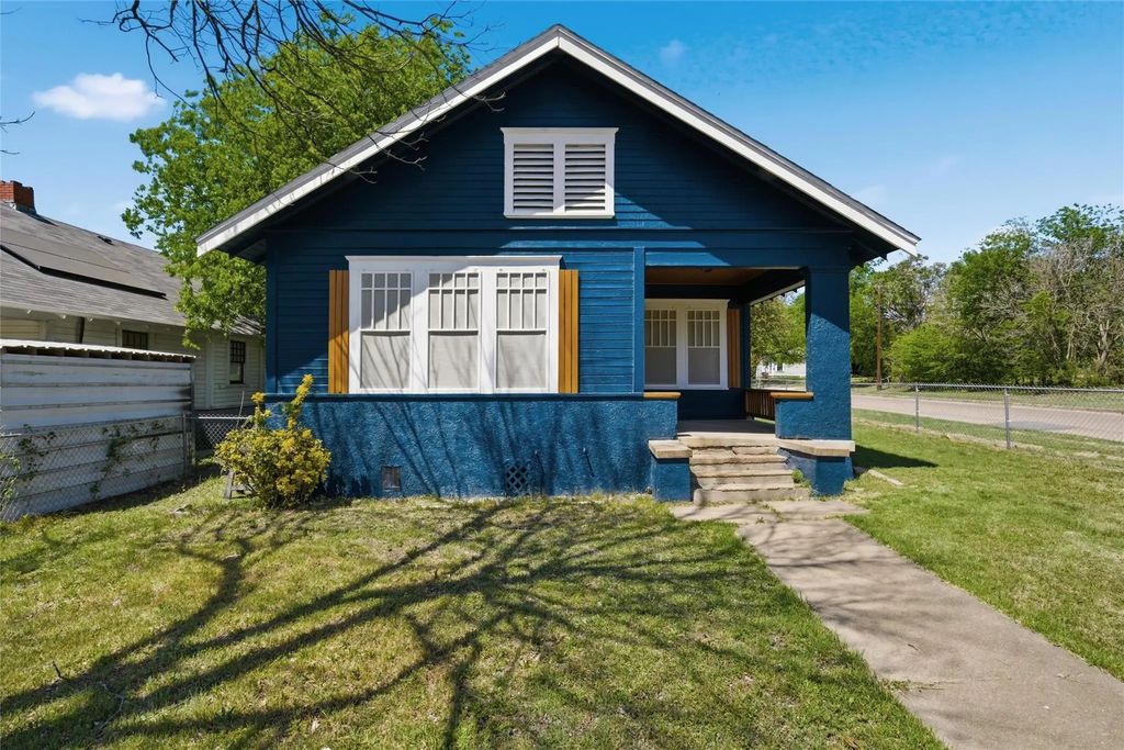 2001 Homan Avenue, Waco