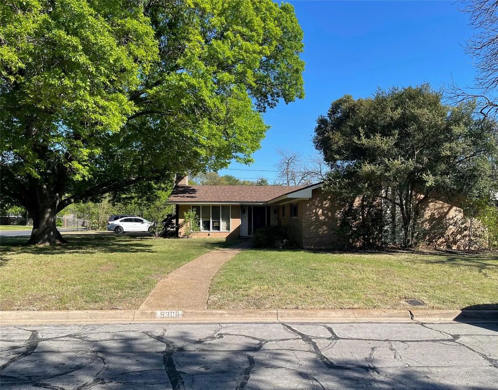 5300 Lake Crest Drive, Waco