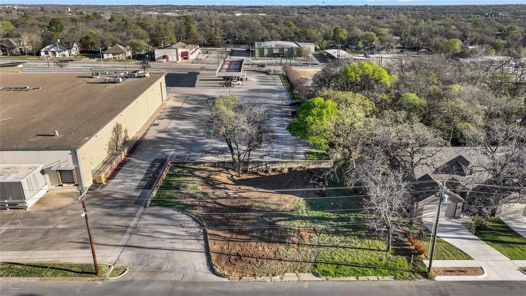 514 W Oak Street, Weatherford