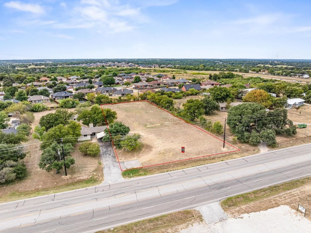 1835 N Main Street, Weatherford