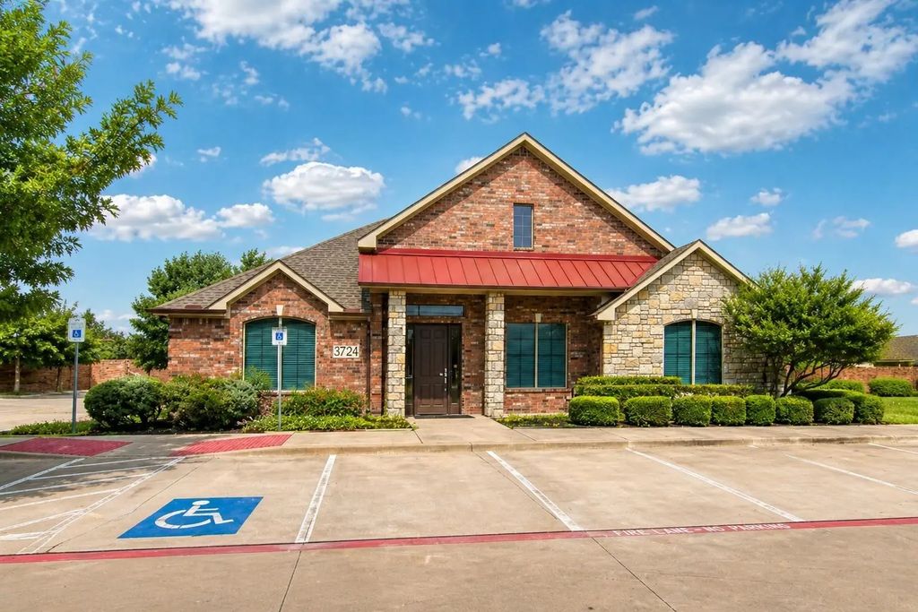 3724 Old Denton Road, Carrollton