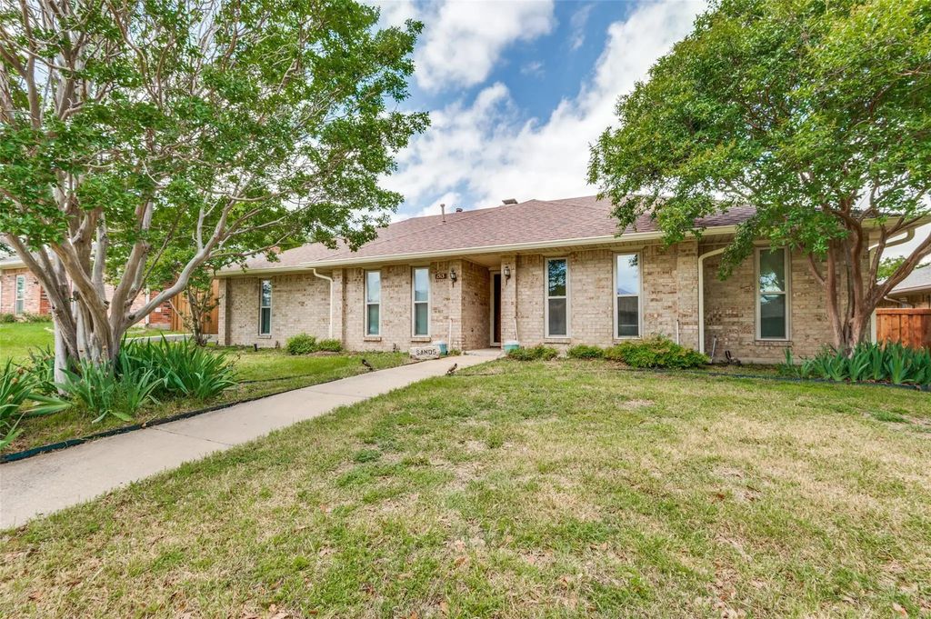 1513 Silverleaf Drive, Carrollton