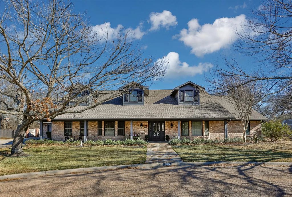 308 Wheeler Creek Court, Gainesville