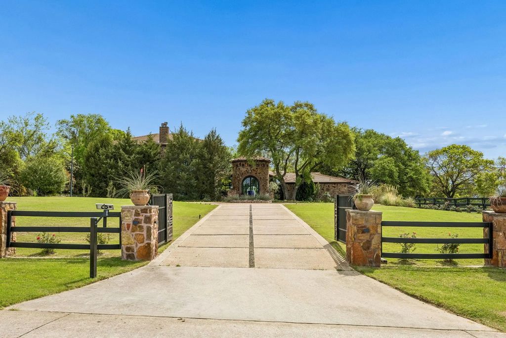 3800 Ranch Estates Drive, Plano
