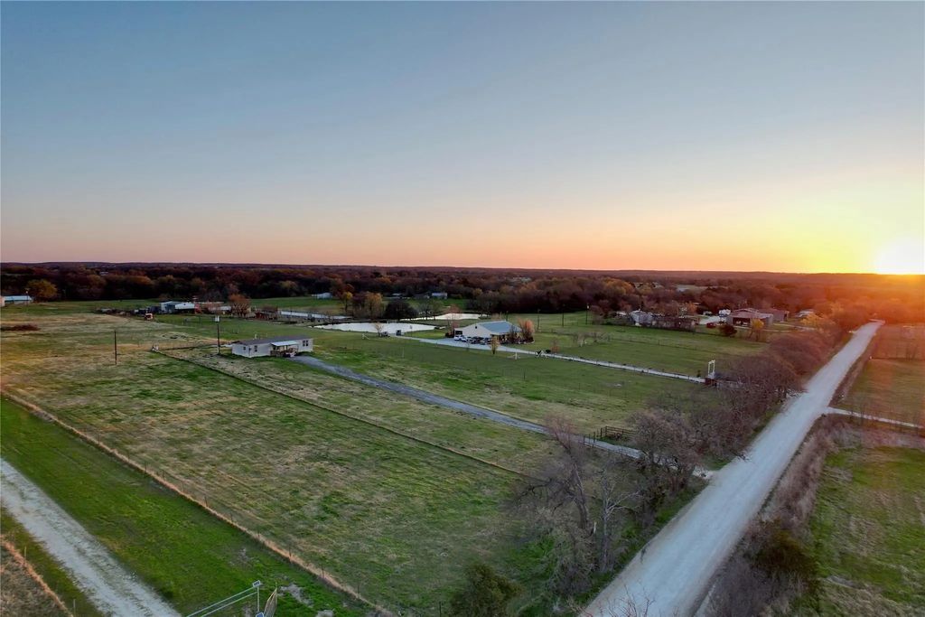 771 County Road 121, Gainesville