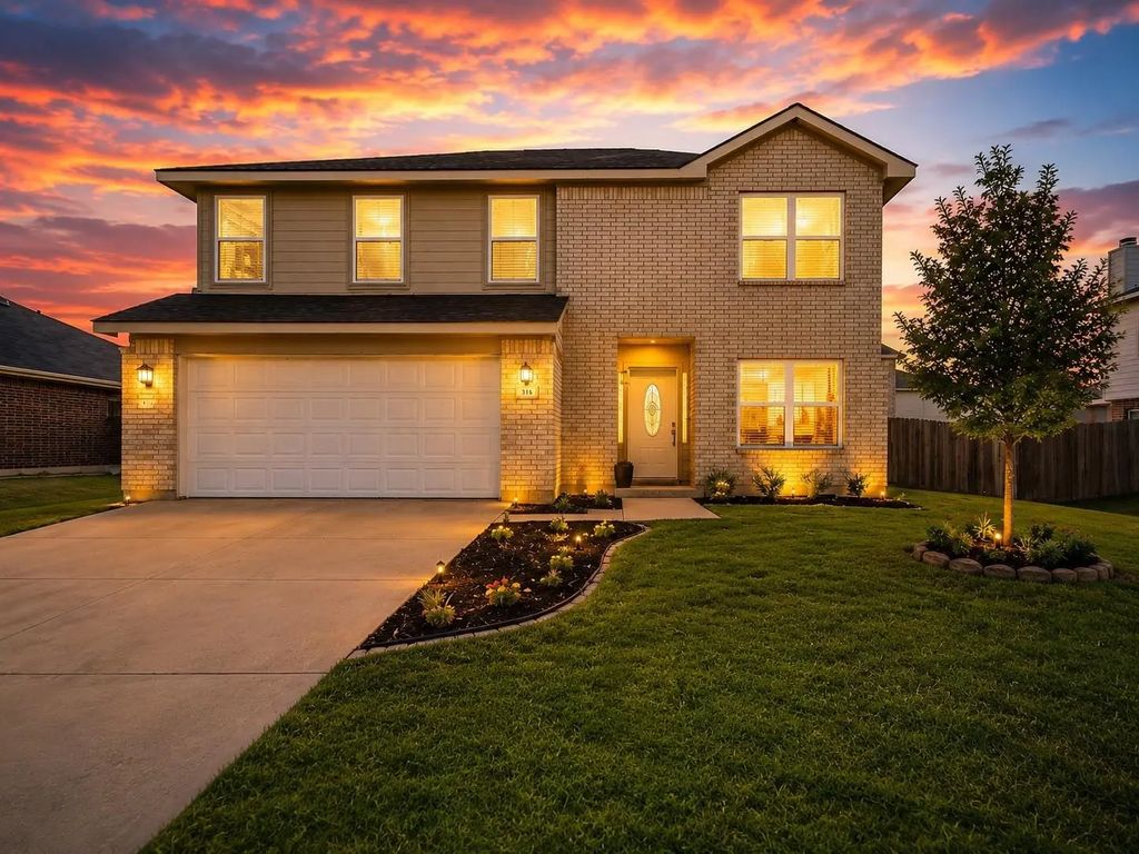 316 Spurlock Drive, Krum