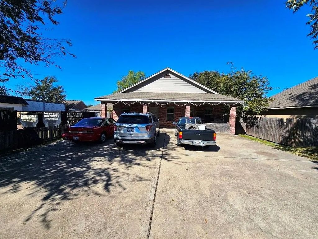 307 Church Avenue, Waco