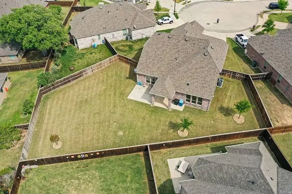 3705 Magnolia Court, Denison
