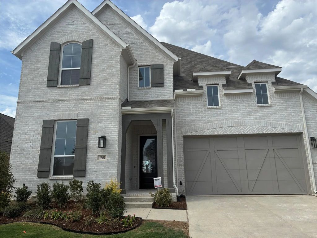 1304 Periwinkle Drive, Celina
