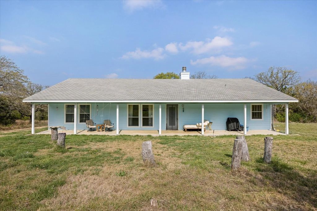 514 County Road 2495, Hico