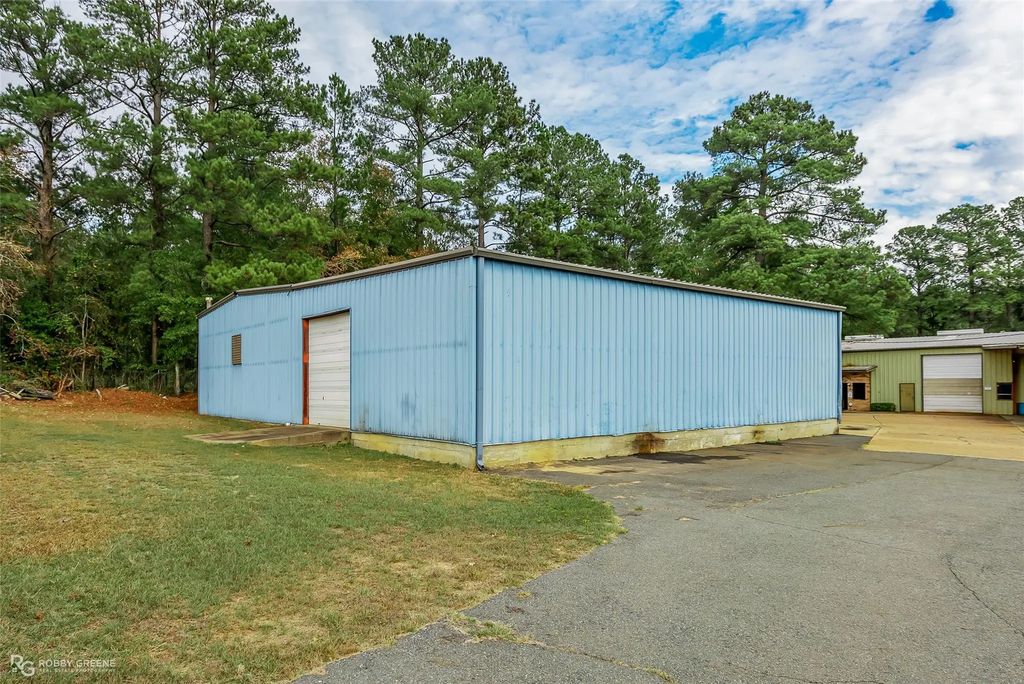 1326 East Street, Minden