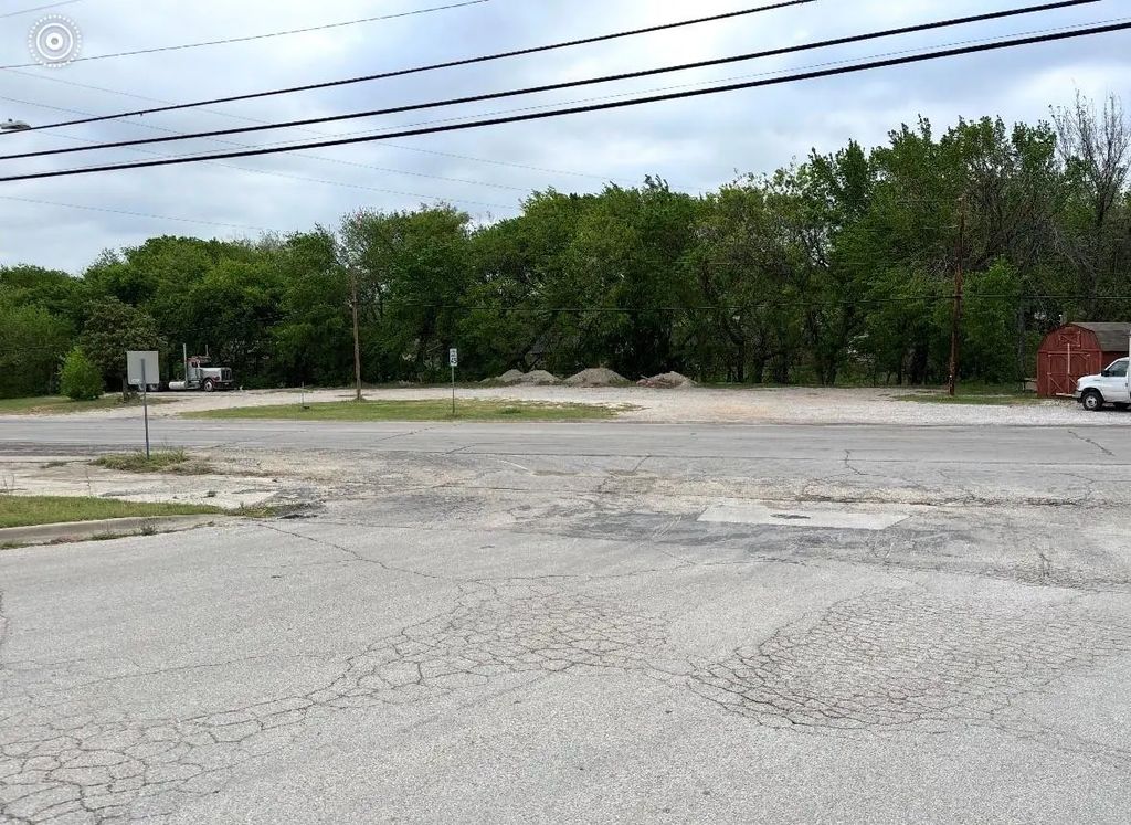 600 N Business 287, Decatur