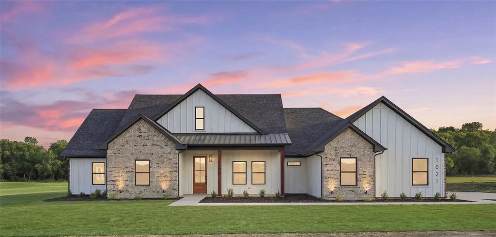 1021 Preserve Street, Weatherford